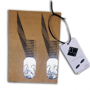 三十三场革命(博客来限量独家书衣＋胸章版) pdf epub mobi 电子书 下载